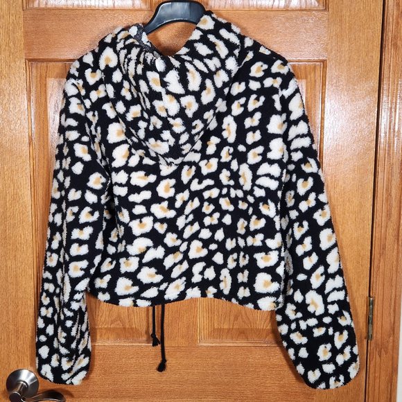 WILD FABLE Womens XL Crop Sherpa Hoodie Shirt Jacket Pullover Sweater Black - Picture 2 of 5